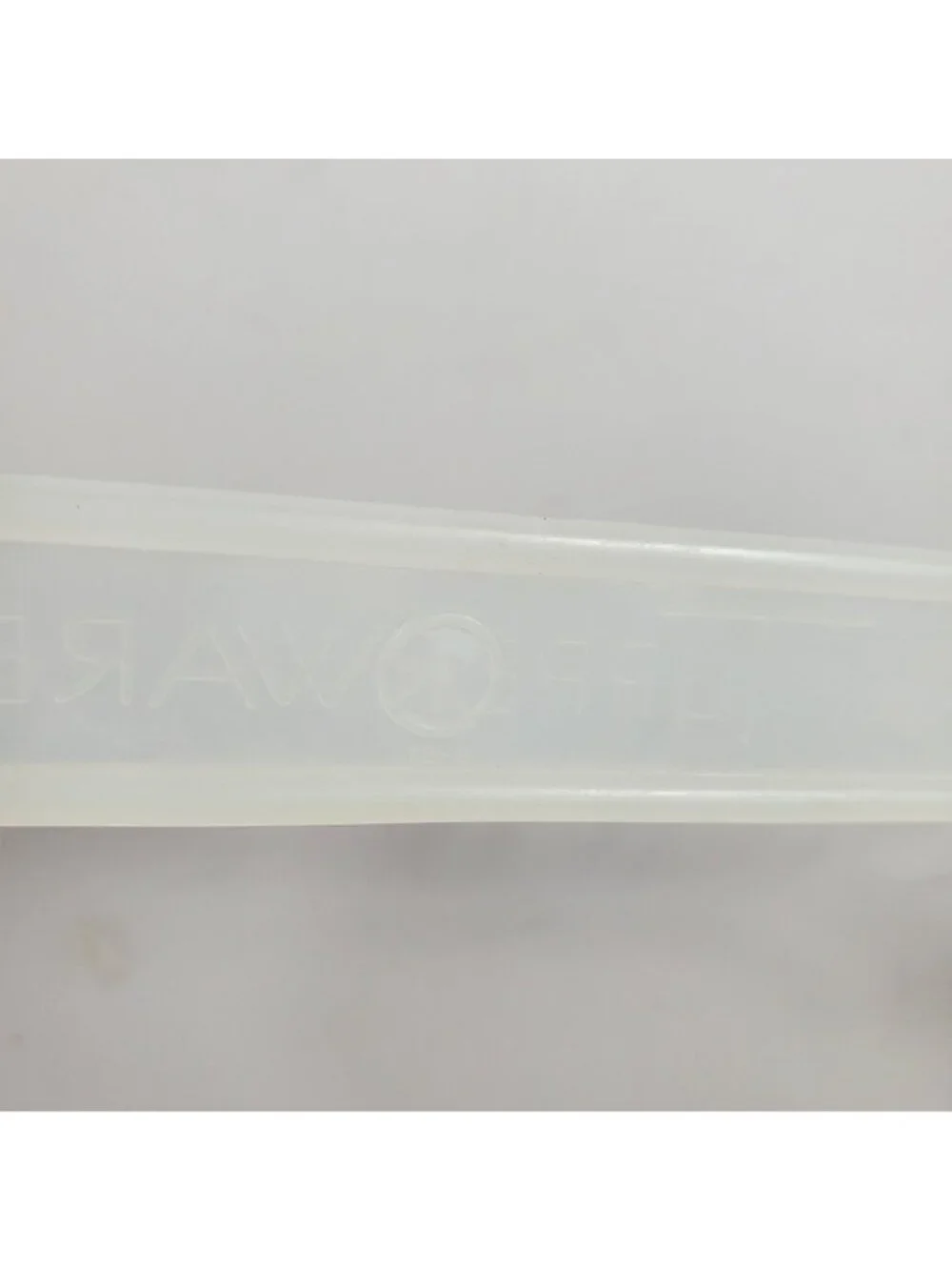 Tupperware Vintage 18.5 Inch Replacement Handle Transparent White #721
